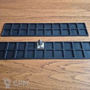 Описание картинки Extension movement tray 2х10 (Трей-переходник с 20 на 25 мм, 2х10 моделей) от SirBone по цене 150руб | Свободный Рынок Миниатюр - СРМ