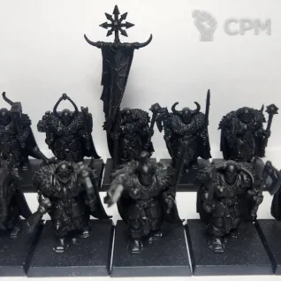 Описание картинки Chaos Warriors with two hand weapons, оригинал в грунте от Shamkin по цене 2 000руб | Свободный Рынок Миниатюр - СРМ