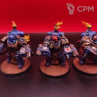Описание картинки Warhammer 40K Aggressors Ultramarines — 3 шт., покрашенные, SLA от Жидкий Пират по цене 3 000руб | Свободный Рынок Миниатюр - СРМ