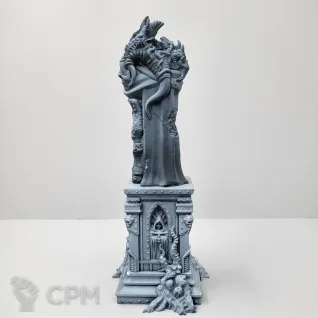 Описание картинки Статуя "Рыцарь" разрушенная, зараженная от Dr. Printicus по цене 1 300руб | Свободный Рынок Миниатюр - СРМ