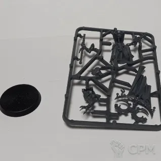 Описание картинки Acolyte Iconward от mohctp_bepmaxta по цене 1 200руб | Свободный Рынок Миниатюр - СРМ