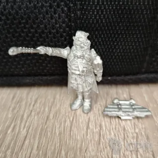 Описание картинки Empire engineer/ tank commander от Киже по цене 1 500руб | Свободный Рынок Миниатюр - СРМ