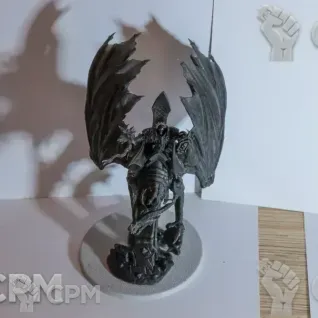 Описание картинки Ionus Cryptborn, Warden of Lost Souls от Alerond по цене 1 000руб | Свободный Рынок Миниатюр - СРМ