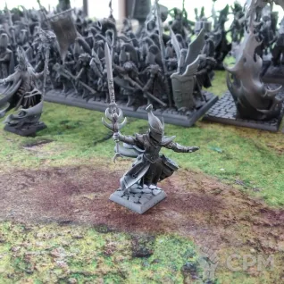 Описание картинки Prince/Noble with two heanded weapon #2 от Lazurith по цене 300руб | Свободный Рынок Миниатюр - СРМ