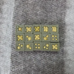 Описание картинки Death guard dice от User37934 по цене 9 000руб | Свободный Рынок Миниатюр - СРМ