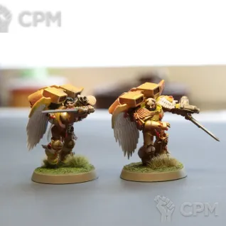 Описание картинки Sanguinary Guard 5шт. оригинал + игровой покрас от Rusty Bolter по цене 5 500руб | Свободный Рынок Миниатюр - СРМ