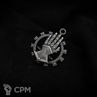 Описание картинки Кулон Железных Рук от Строго по-Имперски по цене 2 790руб | Свободный Рынок Миниатюр - СРМ
