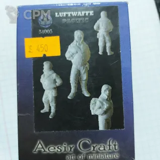 Описание картинки Лётчик от Aesir Craft, ориг смола, размер примерно 60мм от V130177@mail.ru по цене 390руб | Свободный Рынок Миниатюр - СРМ