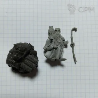 Описание картинки Друид от Aesir Craft, ориг смола, размер примерно 40мм от V130177@mail.ru по цене 450руб | Свободный Рынок Миниатюр - СРМ