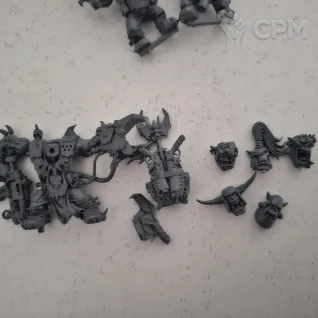 Описание картинки Ork Assault on Black Reach от Saudad по цене 13 000руб | Свободный Рынок Миниатюр - СРМ