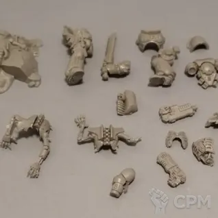 Описание картинки Space Marines Sergeant Castus Commemorative Series от Студия Лютье по цене 750руб | Свободный Рынок Миниатюр - СРМ