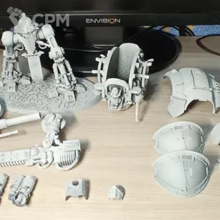 Описание картинки Имперский Рыцарь Паладин / Imperial Knight Paladin от ЛИЭНГОЛ по цене 3 000руб | Свободный Рынок Миниатюр - СРМ