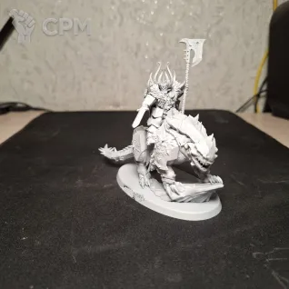 Описание картинки Chaos Lord on Karkadrak от Zehir по цене 1 700руб | Свободный Рынок Миниатюр - СРМ