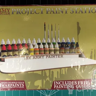 Описание картинки Army Painter Project Paint Station от Каджит по цене 3 998руб | Свободный Рынок Миниатюр - СРМ
