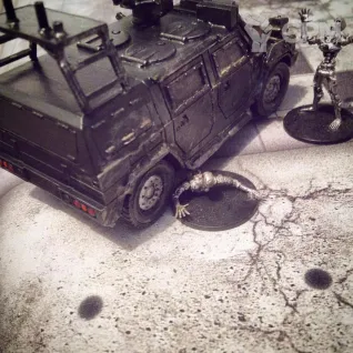 Описание картинки Игровое поле "Ruined streets" bd002 60"х44" от WargamePrint по цене 2 450руб | Свободный Рынок Миниатюр - СРМ