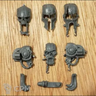 Описание картинки Chaos Knight - Desecrator head от DARKMINIATURES_PRO по цене 627руб | Свободный Рынок Миниатюр - СРМ