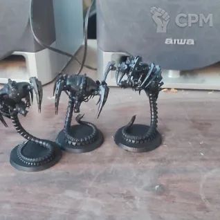 Описание картинки Canoptek Wraiths от Spirrit по цене 1 200руб | Свободный Рынок Миниатюр - СРМ
