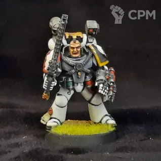 Описание картинки Space Marines Apothecary оригинал от Superguns по цене 450руб | Свободный Рынок Миниатюр - СРМ