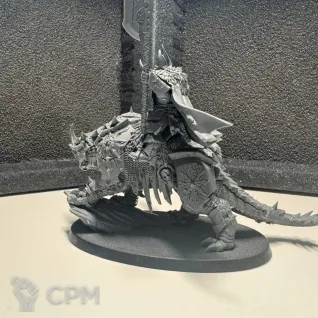 Описание картинки Chaos Lord on Karkadrak собранный от PeaceMaker по цене 3 000руб | Свободный Рынок Миниатюр - СРМ