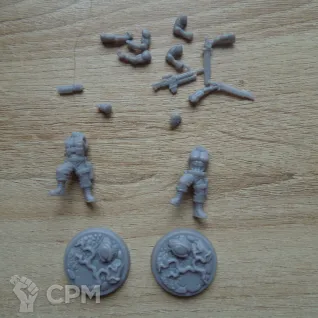 Описание картинки Железный Арни (из набора можно собрать две миниатюры) от GBguardian по цене 200руб | Свободный Рынок Миниатюр - СРМ