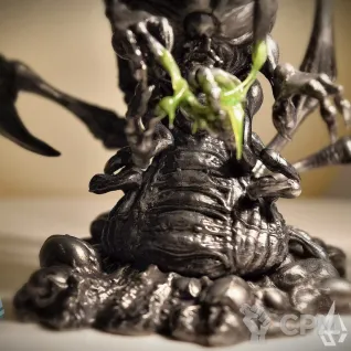 Описание картинки Абатур (Abathur)  StarCraft от Game&Reality Studio по цене 4 500руб | Свободный Рынок Миниатюр - СРМ