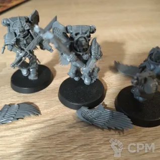 Описание картинки Blood Аngels Sanguinary Guard (old) original х 5 + Бонусный (6-й) от amatveev по цене 2 500руб | Свободный Рынок Миниатюр - СРМ