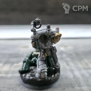 Описание картинки Primaris Apothecary от Woukes по цене 2 500руб | Свободный Рынок Миниатюр - СРМ