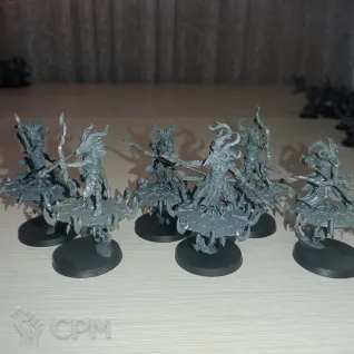 Описание картинки Tzaangor Enlightened with Fatecaster Greatbows от Aks46 по цене 6 000руб | Свободный Рынок Миниатюр - СРМ