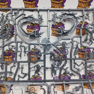 Описание картинки Fateskimmer, Herald of Tzeentch on Burning Chariot от Warp-Smuggling по цене 6 000руб | Свободный Рынок Миниатюр - СРМ