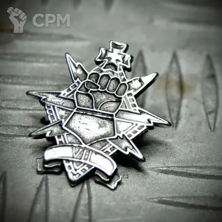 Описание картинки Значок VII - Imperial Fists (Имперские кулаки) от Game&Reality Studio по цене 600руб | Свободный Рынок Миниатюр - СРМ