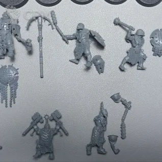 Описание картинки Iron Golem (оригинал) от  по цене 3 500руб | Свободный Рынок Миниатюр - СРМ