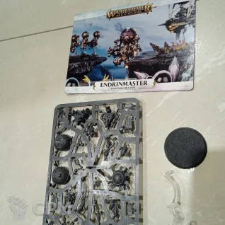 Описание картинки Endrinmaster in Dirigible Suit от Vanorat по цене 2 600руб | Свободный Рынок Миниатюр - СРМ