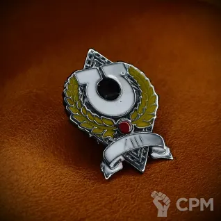 Описание картинки Значок XIII - Ultramarines (Ультрамарарин) цветной от Game&Reality Studio по цене 800руб | Свободный Рынок Миниатюр - СРМ