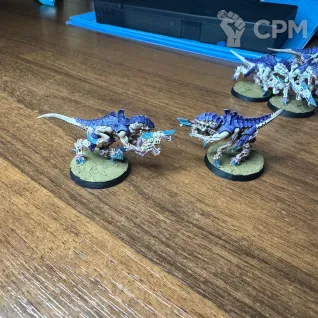 Описание картинки Набор покрашенных Tyranid Termagants от slavenzka по цене 900руб | Свободный Рынок Миниатюр - СРМ
