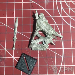 Описание картинки Lord with Great Weapon от Terran по цене 2 900руб | Свободный Рынок Миниатюр - СРМ