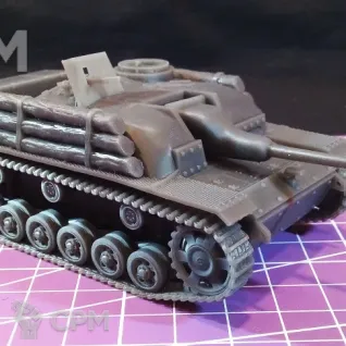 Описание картинки Финский истребитеь танков StuG 40 Ausf.G "Sturmi" от DModels по цене 1 450руб | Свободный Рынок Миниатюр - СРМ