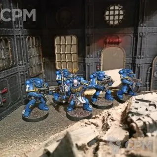 Описание картинки Ultramarine's Tactical Squad от Bloody Fist Workshop по цене 8 500руб | Свободный Рынок Миниатюр - СРМ
