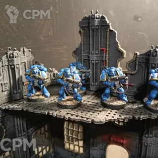 Описание картинки Ultramarine's Tactical Squad от Bloody Fist Workshop по цене 8 500руб | Свободный Рынок Миниатюр - СРМ