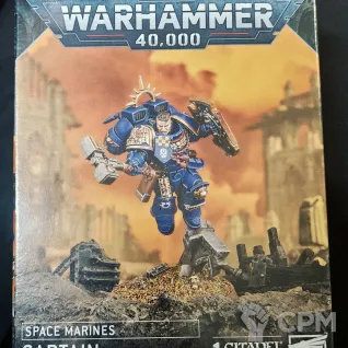 Описание картинки Captain With Jump Pack And Relic Shield от Trazyn's Collection по цене 3 800руб | Свободный Рынок Миниатюр - СРМ