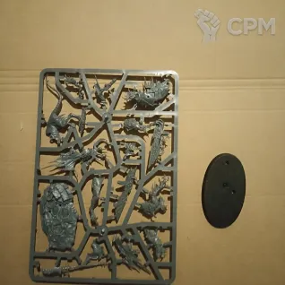 Описание картинки Clawlord on Gnaw-Beast от Black Legion Hall по цене 1 650руб | Свободный Рынок Миниатюр - СРМ