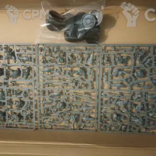 Описание картинки 10х Orruk Ardboyz, на литниках от Black Legion Hall по цене 3 800руб | Свободный Рынок Миниатюр - СРМ