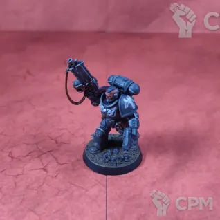 Описание картинки Raven Guard Primaris Lieutenan от Каджит по цене 2 498руб | Свободный Рынок Миниатюр - СРМ