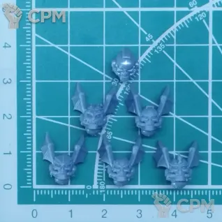 Описание картинки Night Lords Helmets v7 от Стальные Небеса по цене 90руб | Свободный Рынок Миниатюр - СРМ