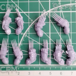 Описание картинки Night Lords Lightning Claws v2 от Стальные Небеса по цене 250руб | Свободный Рынок Миниатюр - СРМ