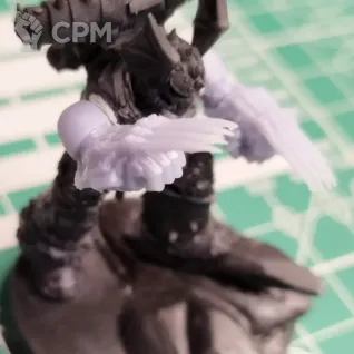 Описание картинки Night Lords Lightning Claws v2 от Стальные Небеса по цене 250руб | Свободный Рынок Миниатюр - СРМ