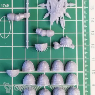 Описание картинки Night Lords Upgrade Kit [Bloody hands] от Стальные Небеса по цене 300руб | Свободный Рынок Миниатюр - СРМ