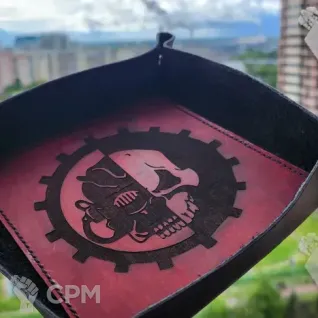 Описание картинки Adeptus Mechanicus/Dice Tray/Лоток/Дайс Трей/Арена/адептус механикус от Krontwar по цене 3 000руб