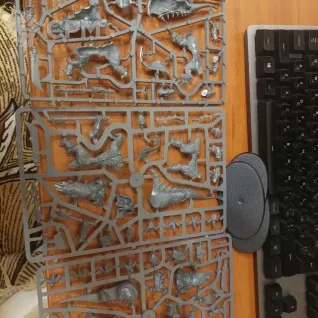 Описание картинки Dragon Ogres от Ska-Ji по цене 5 000руб | Свободный Рынок Миниатюр - СРМ