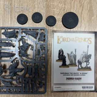Описание картинки Saruman The white &amp; Grima от Slobarev  по цене 3 000руб | Свободный Рынок Миниатюр - СРМ