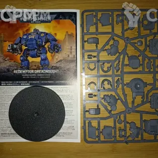 Описание картинки Redemptor Dreadnought, на литниках от Black Legion Hall по цене 7 150руб | Свободный Рынок Миниатюр - СРМ